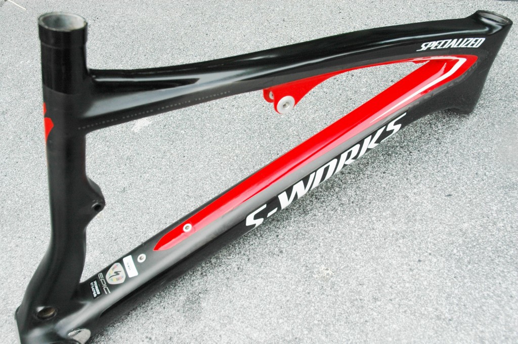 Specialized S-Works ATB, gat in bovenhuis