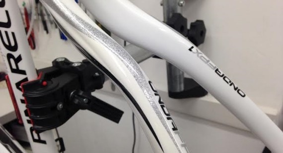 Pinarello Dogma, herstel gebroken achtervork en Diamond lak